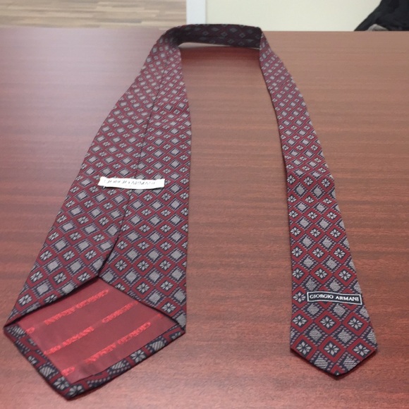 Giorgio Armani neck tie - Picture 3 of 3